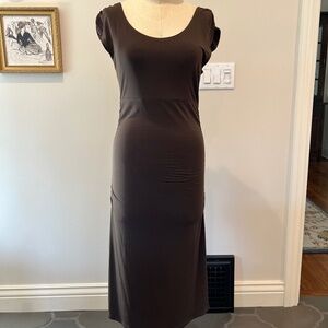 Fitting ruched long dress in brown